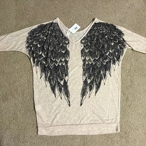 Angel Wings women’s top size medium
